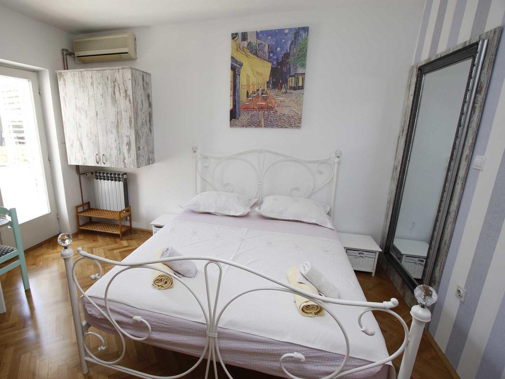 Apartments Srdjan Макарска Екстериор снимка